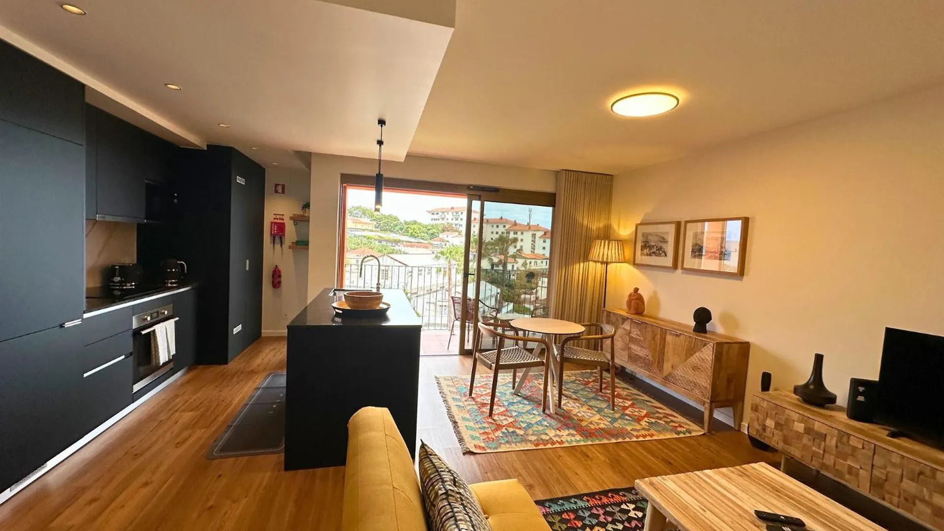 Colours By Madeira Best Apartments 푼샬